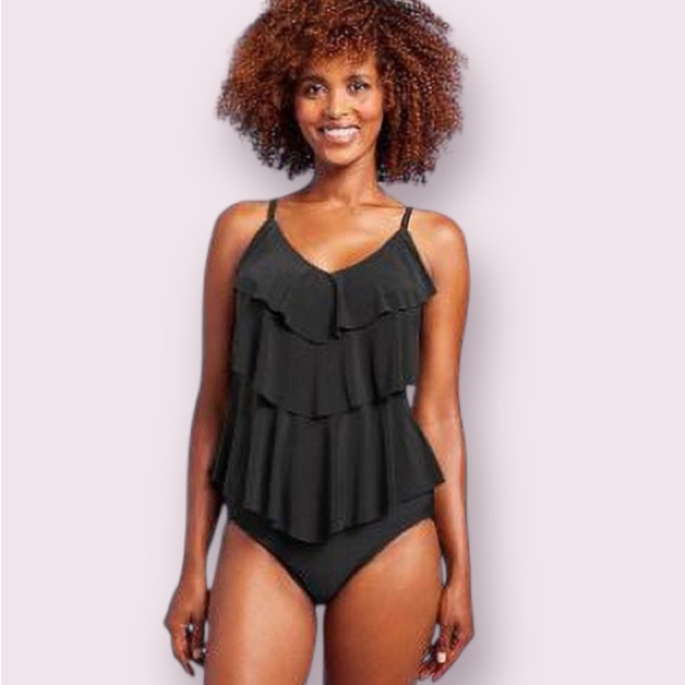 Aqua Green® UPF 50 Tiered Tankini Top in Black